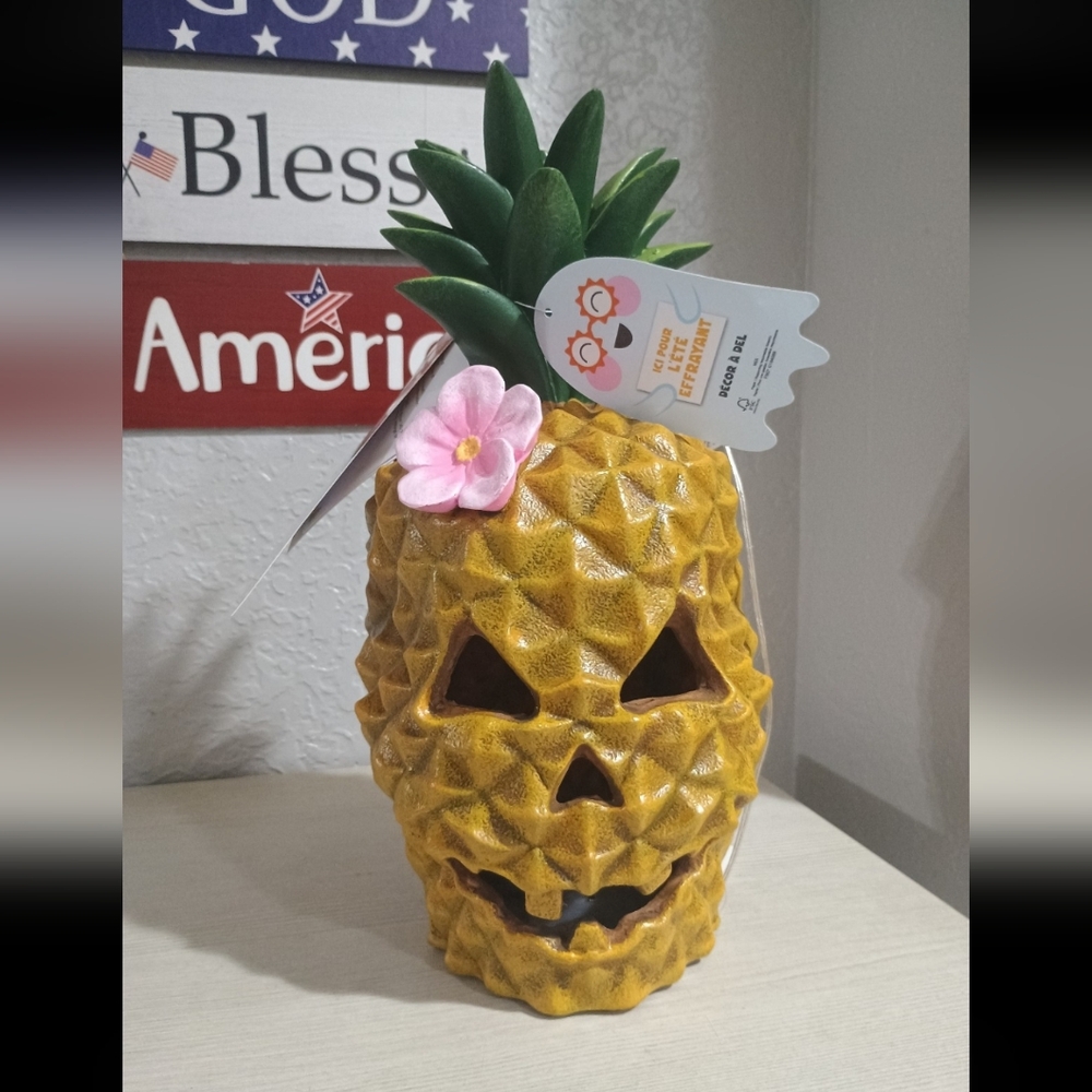 Large Summerween LED Pineapple Jack O'Lantern Tropical luau 12"